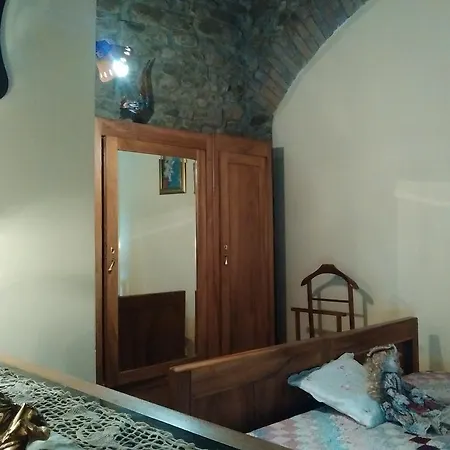 灿阳酒窖度假屋 度假居 *